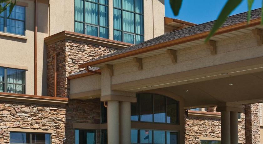 Clubhouse Hotel and Suites - Sioux Falls