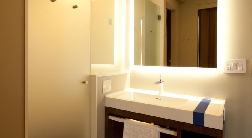 Image of Double Double Premier Balcony with 2 Beds 2