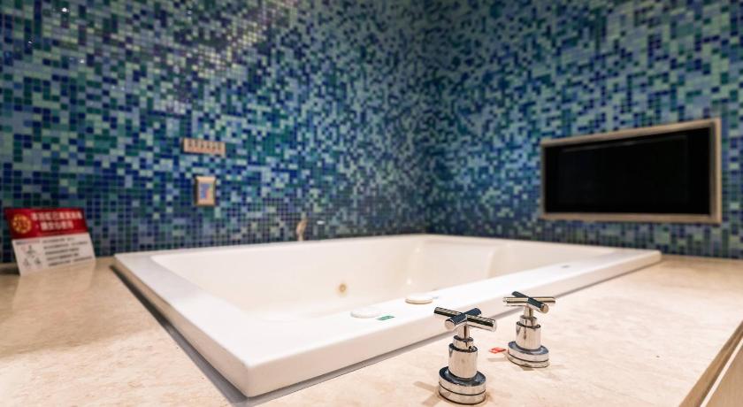 Aquarius Boutique Motel - image 35