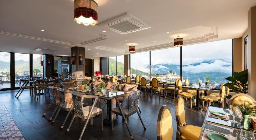 Sa Pa Azalea Sapa Hotel 4-Star Hotel lobby