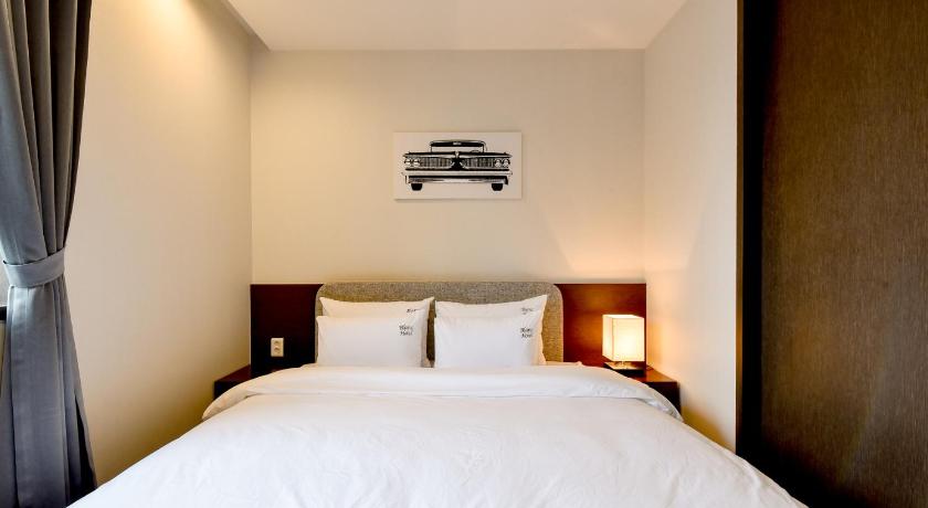 Image of Executive Suite 8