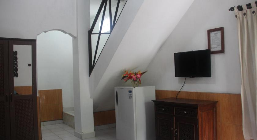 Image of Family Room 7