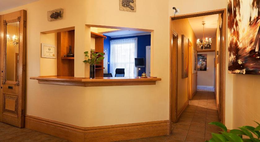 Hotel Chateau de l'Argoat photo