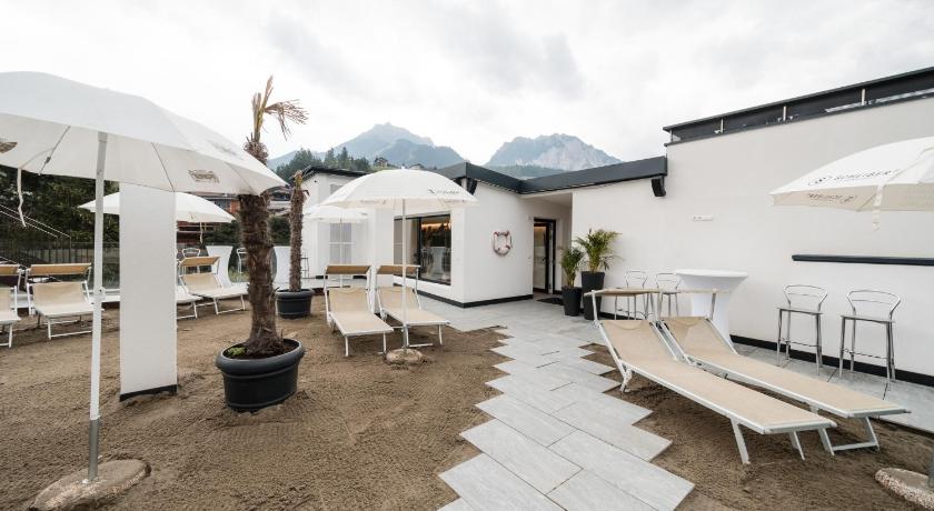 马雷贝 Al Plan, A mountain moving hotel 4星级 酒店 设施