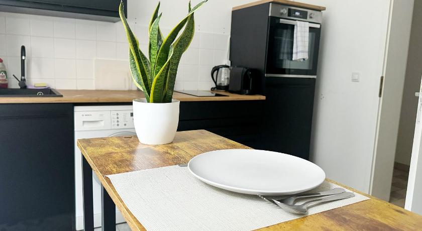 베를린 HolidayHome Apartments I Top Design Apartment in Heart of Berlin-Friedrichshain 3성급 싱글룸 레스토랑