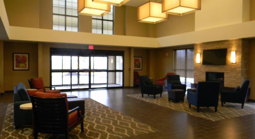 Comfort Suites Youngstown North