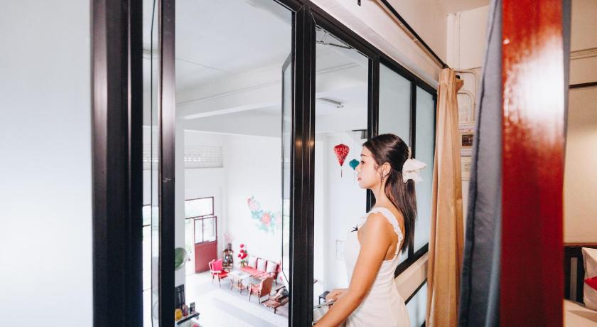 Image of Twin Room with Shared Bathroom 6