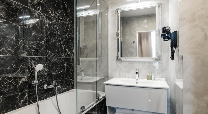 Kuva huoneesta Kahden hengen standard-huone (Standard Double Room) 13
