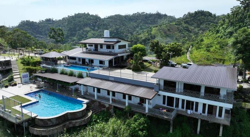 Serenity Farm and Resort by Hiverooms - image 2
