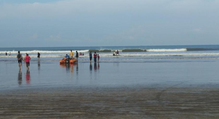 Tendulkar Beach Resort photo