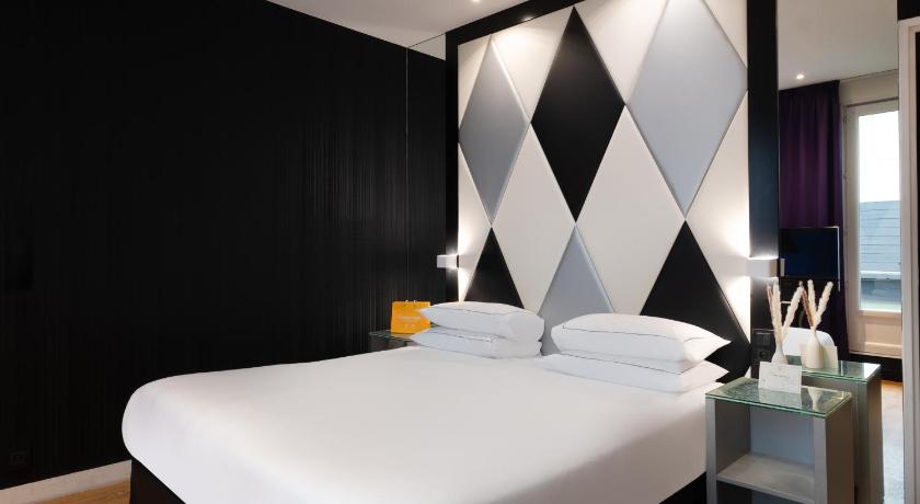 Image of Superior Room 7