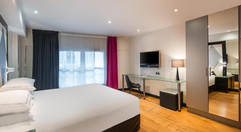 Image of Deluxe Room 4