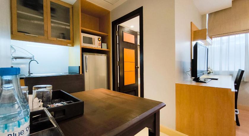 Image of Executive Suite 10