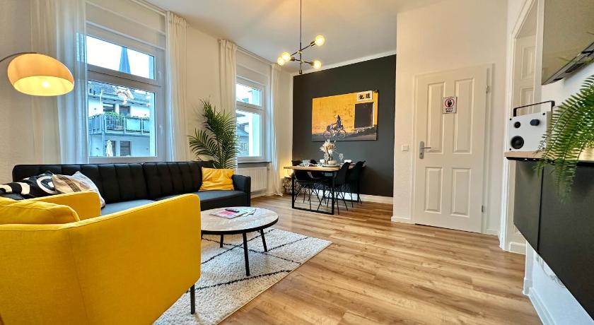 250m Rhein - ruhig - Hbf - Boxspringbett - K-111-S