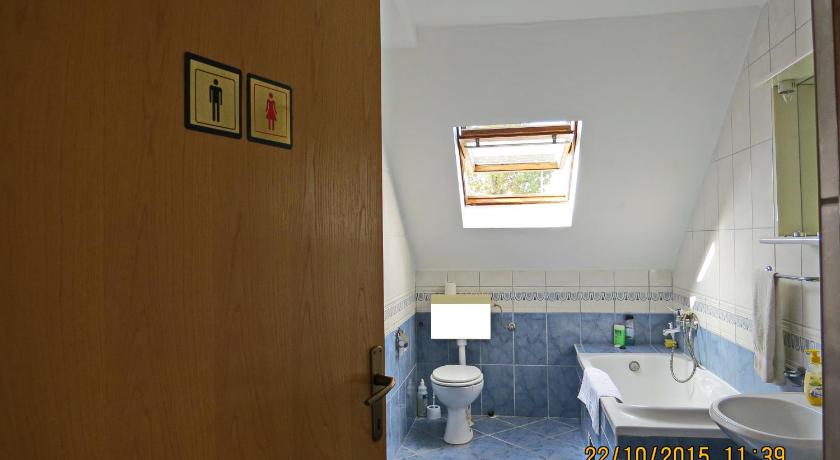 Image of Double Room with Shared Bathroom 15