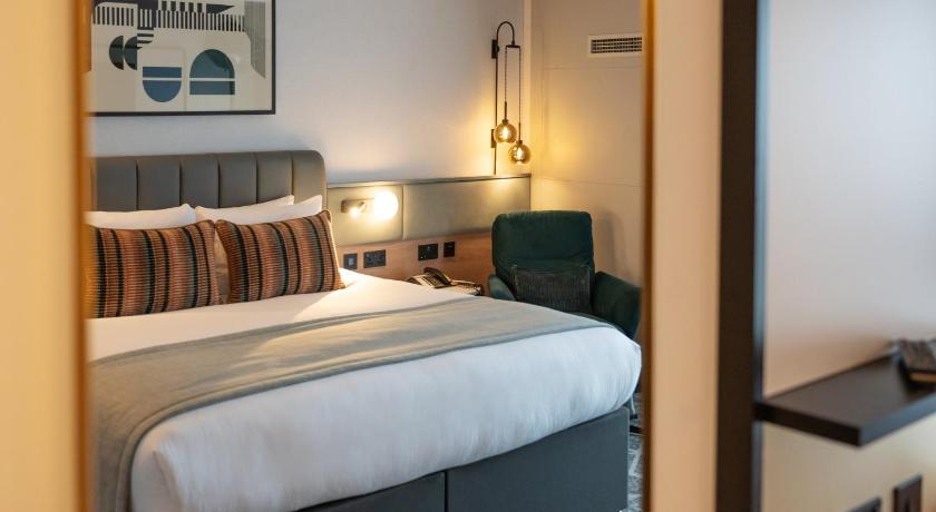 Image of Premium King Room - Club Lounge Access 1