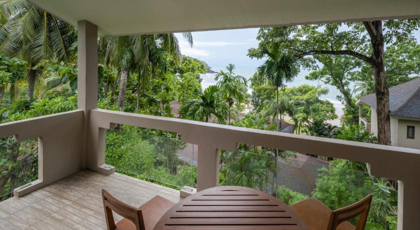 Image of Deluxe Sea View 13