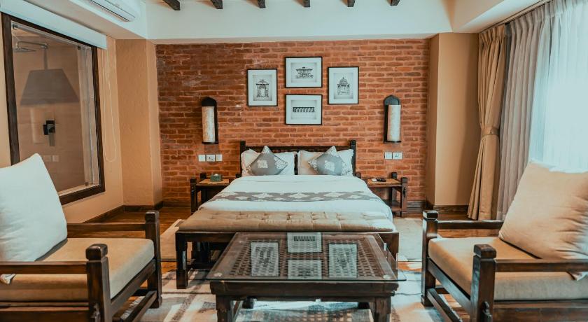 Image of Deluxe Queen Suite  15% food and beverage discount 5