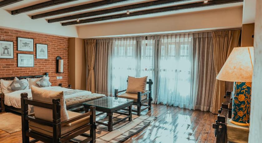 Image of Deluxe Queen Suite  15% food and beverage discount 3