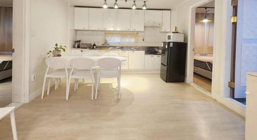 ソウル 매일, Hongdae Art house 3つ星 ゲストハウス レストラン