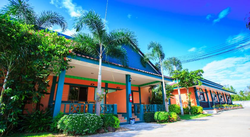 达叻 Pailin resort 2星级 酒店 泳池