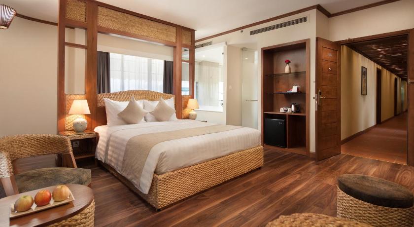 Image of MK Suite 8