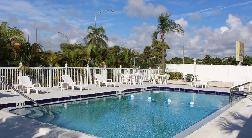 Sunshine Inn & Suites Venice, Florida photo