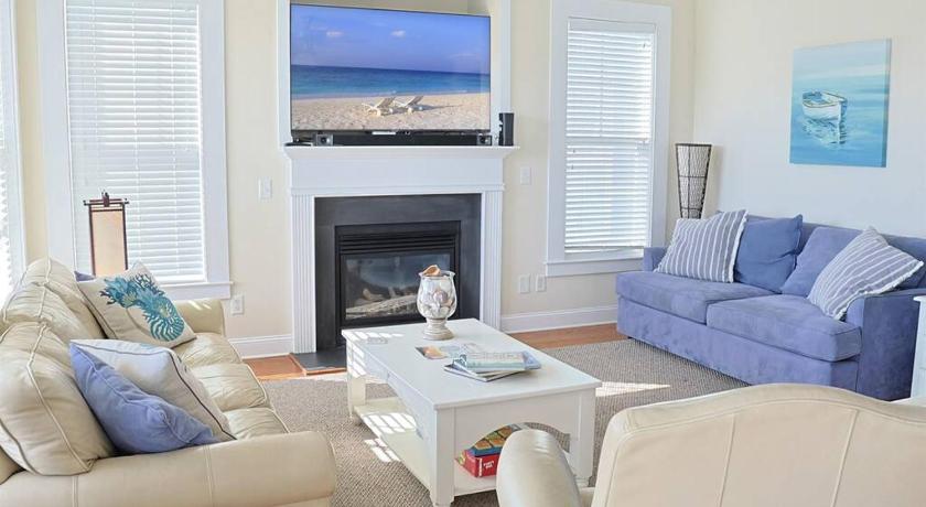 Carolina Beach Stay Salty Villa with views of canal and short walk to beach 5-Star Accommodation view