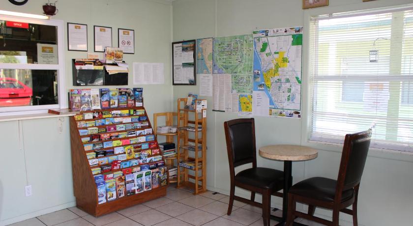 Sunshine Inn & Suites Venice, Florida photo