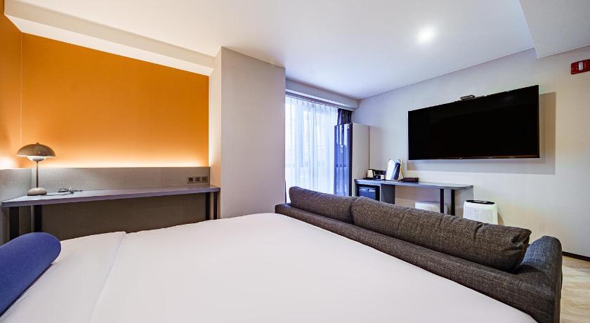 Image of Deluxe Double Room 4