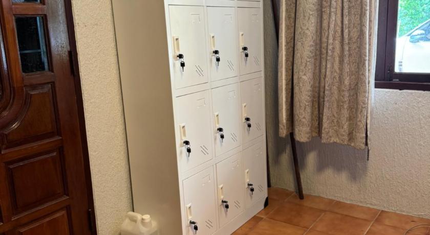 Koh Samui Dikachaya Hostel 2-Star Hotel pool