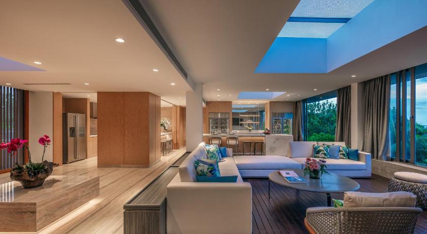 Image of 3-Bedroom Residence 11