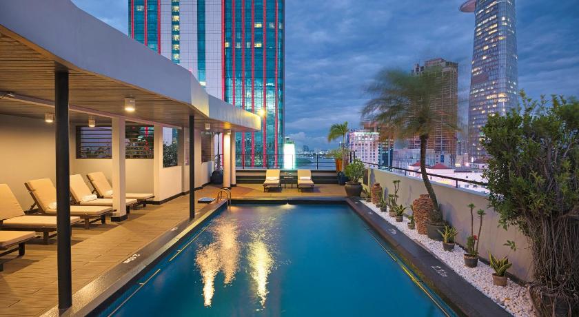 Au Lac Charner Hotel