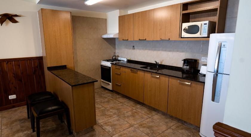 Image of Three-Bedroom Bungalow 1