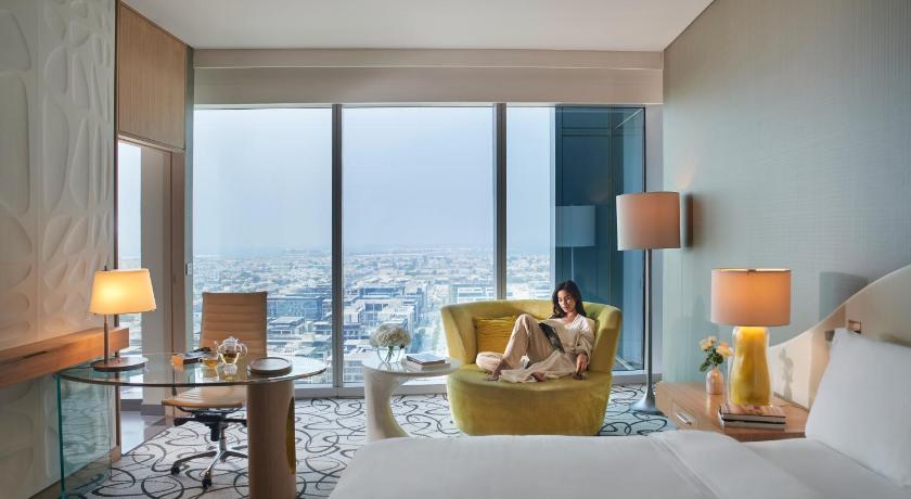 Image of LUXURY ROOM, 1 King Bed, Coastline View 1