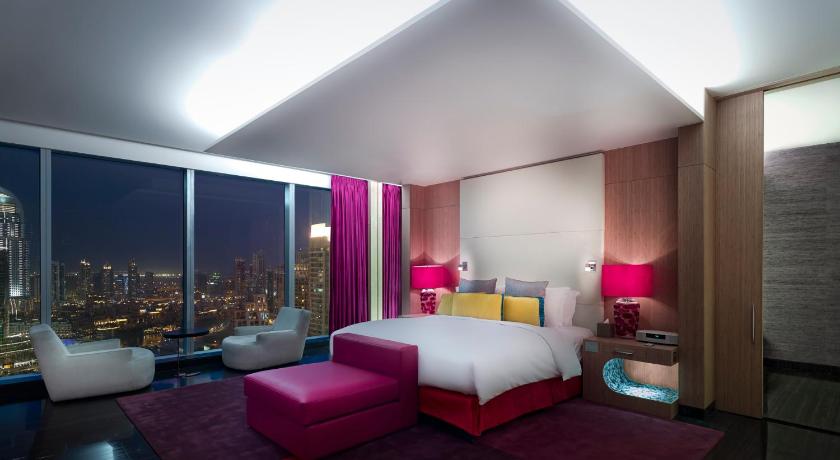 Image of Royal King Suite with View and Club Access 0