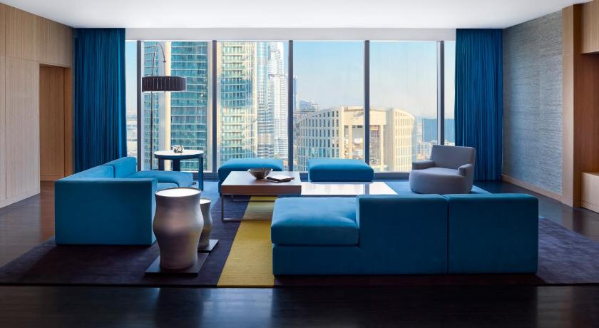 Image of PRESIDENTIAL SUITE, Club Millésime access, 1 Ki ng Bed, Burj Khalifa View 4