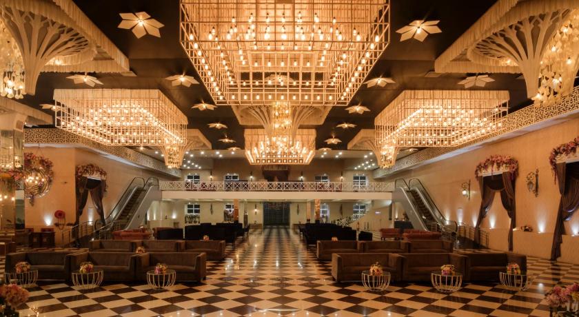 Udman Hotel Greater Noida - image 5