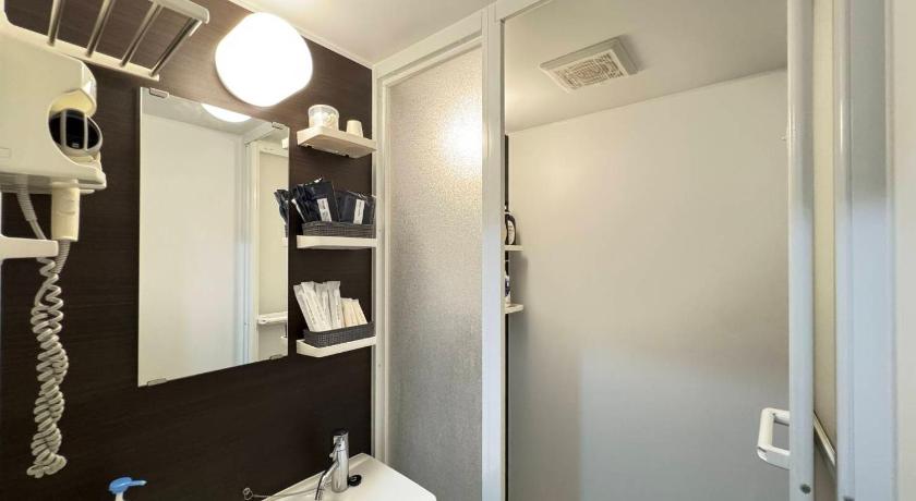 沖縄本島 鶴の宿 那覇-国際通りまで950mの便利な立地-1棟貸切 4つ星 シングルルーム スイート