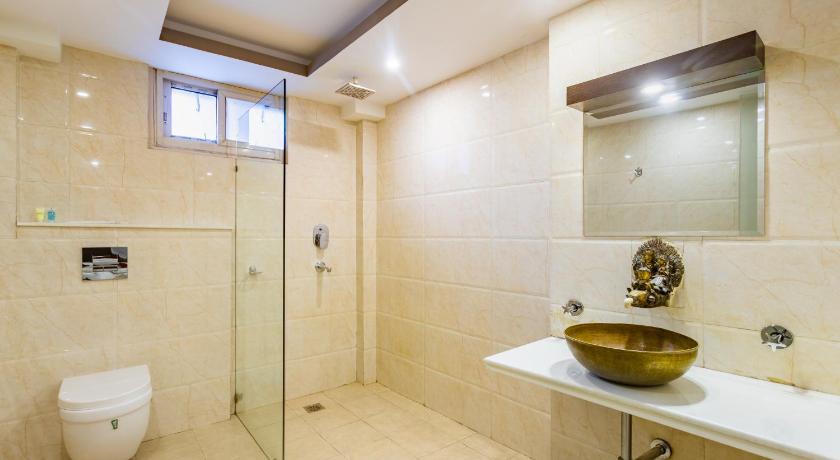 Image of Deluxe Room 8