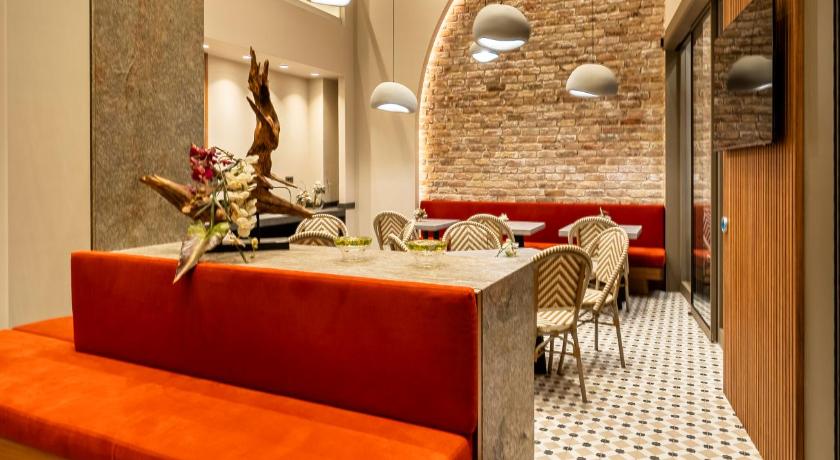 ERK HOTEL - image 2