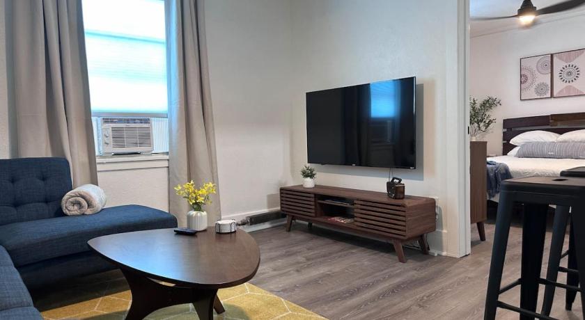 Modern Unit 313 at The George
