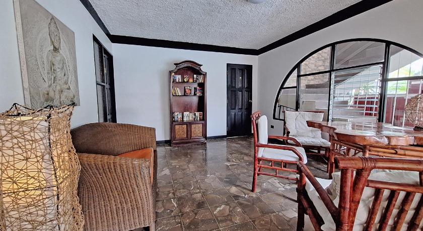 Image of Superior King Room 4