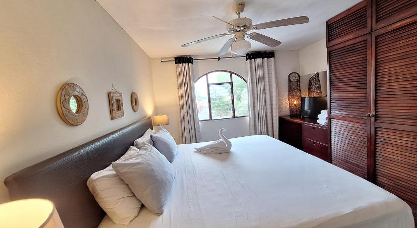Image of Superior King Room 1
