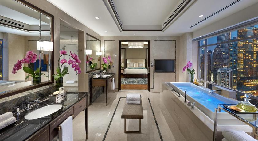 Image of Royal Suite 0