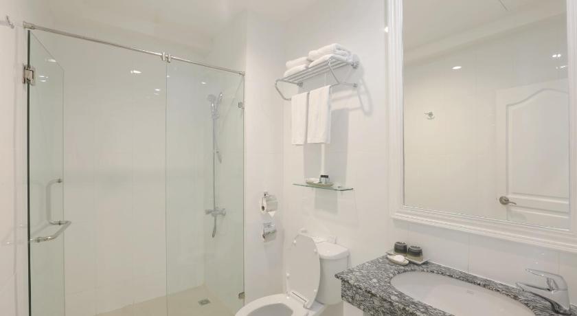 Image of Premium Deluxe 2 Twin City View with Balcony 2