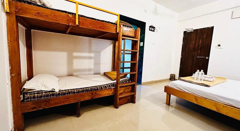 Image of Family Room 1