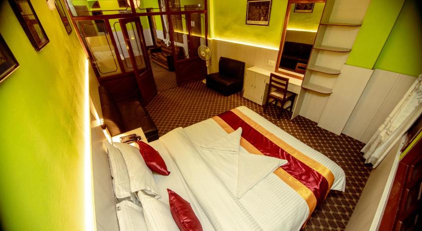 Image of Deluxe Family Room 6