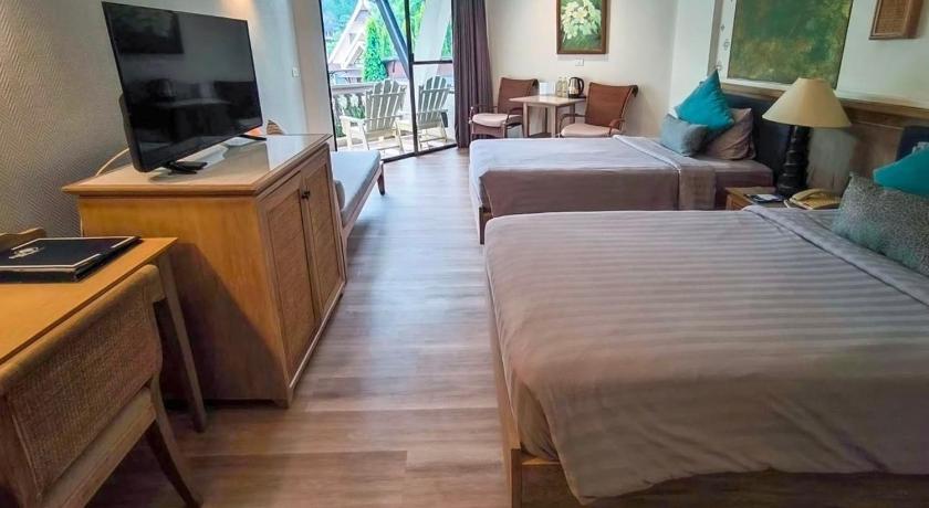 Image of Deluxe Hotel 16