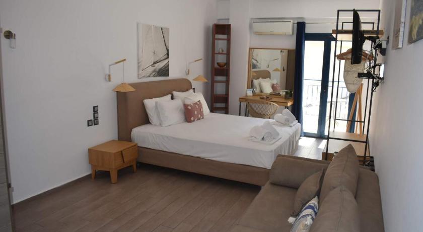 Image of Superior Studio 0